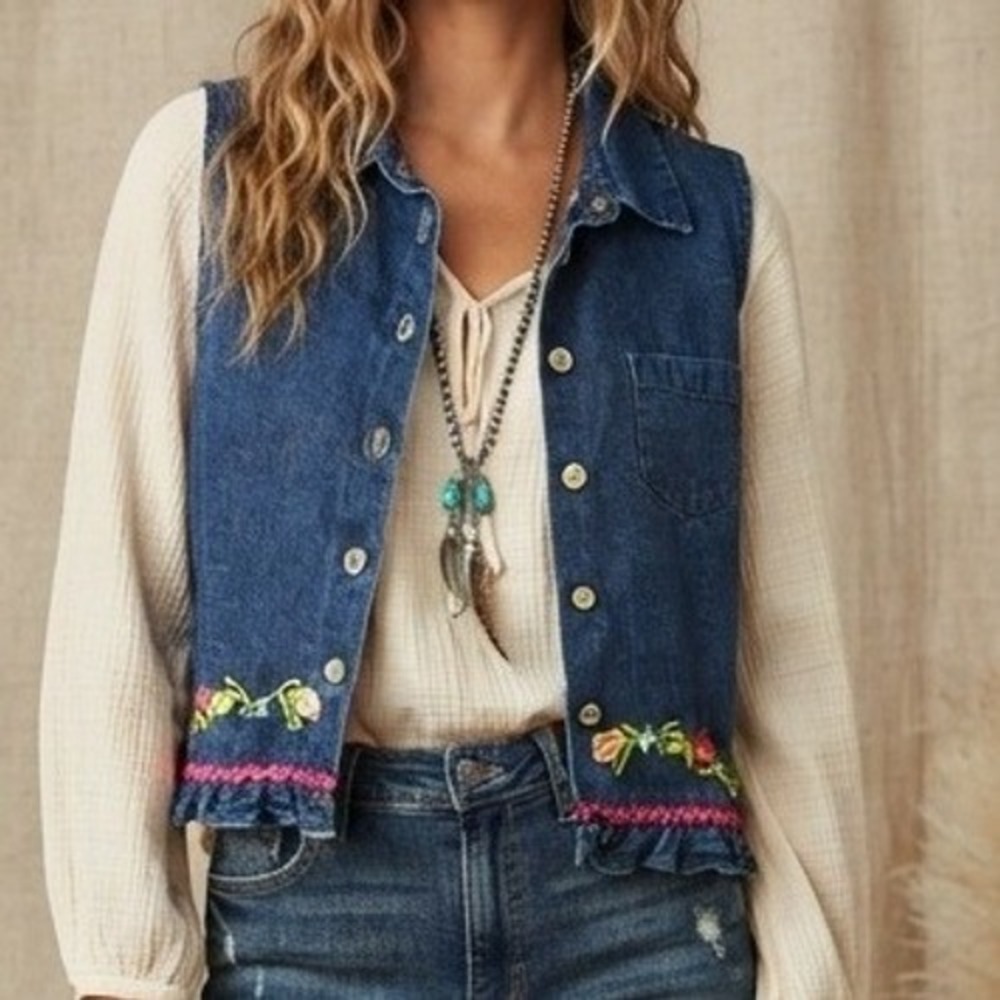 90s women denim vest large chambray embroidered cottagecore western boho ruffle‎